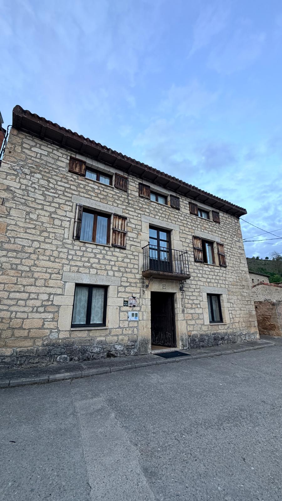 Casa rural Los Quejigares fachada